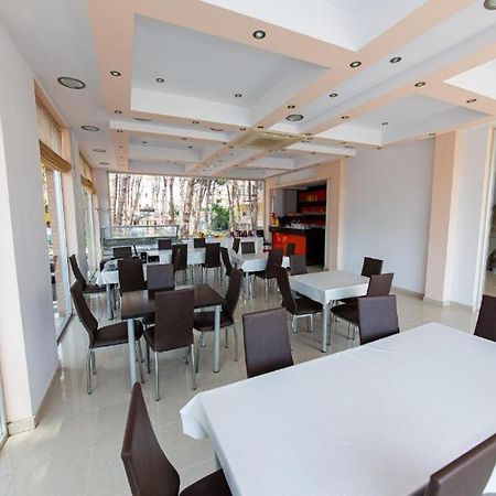 Intea Hotel Голем Экстерьер фото
