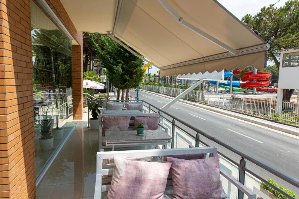 Intea Hotel Голем Экстерьер фото