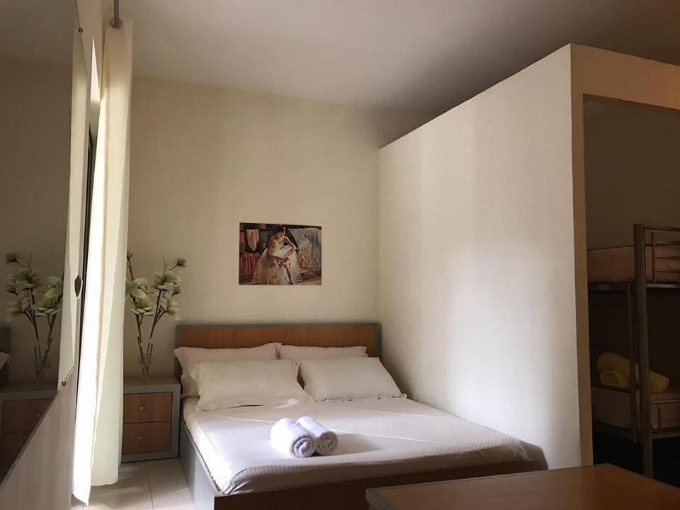 Intea Hotel Голем Экстерьер фото